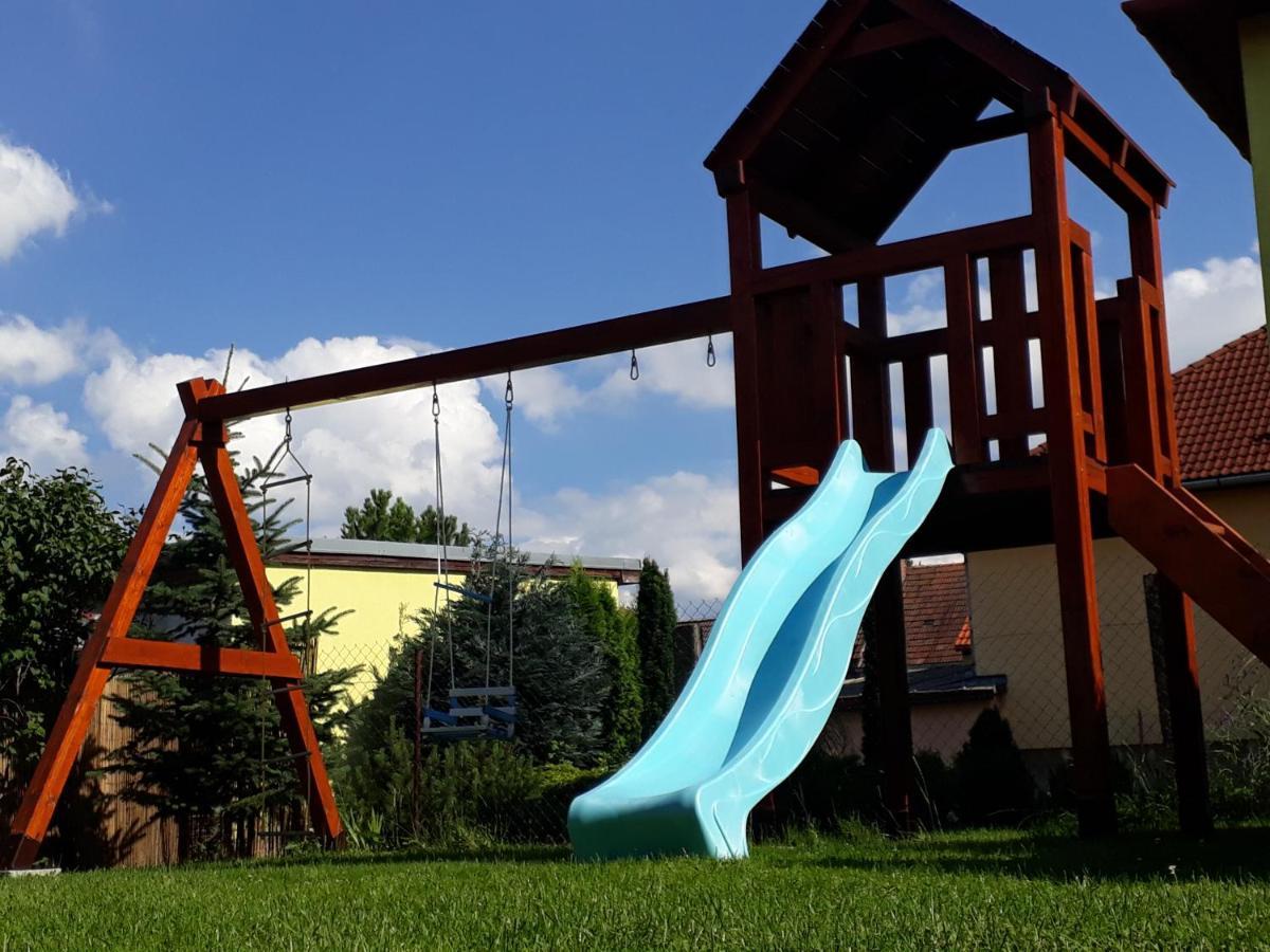 Privat Mariva Lägenhet Liptovský Mikuláš Exteriör bild